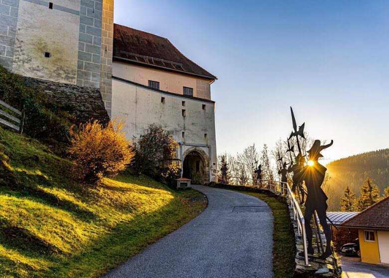 Burg Festenburg, Sankt Lorenzen am Wechsel, Austria, Austria